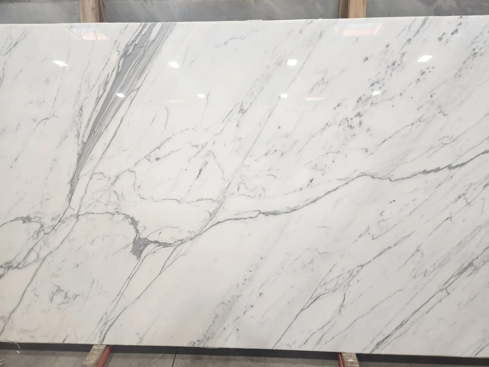 calacatta marble slab