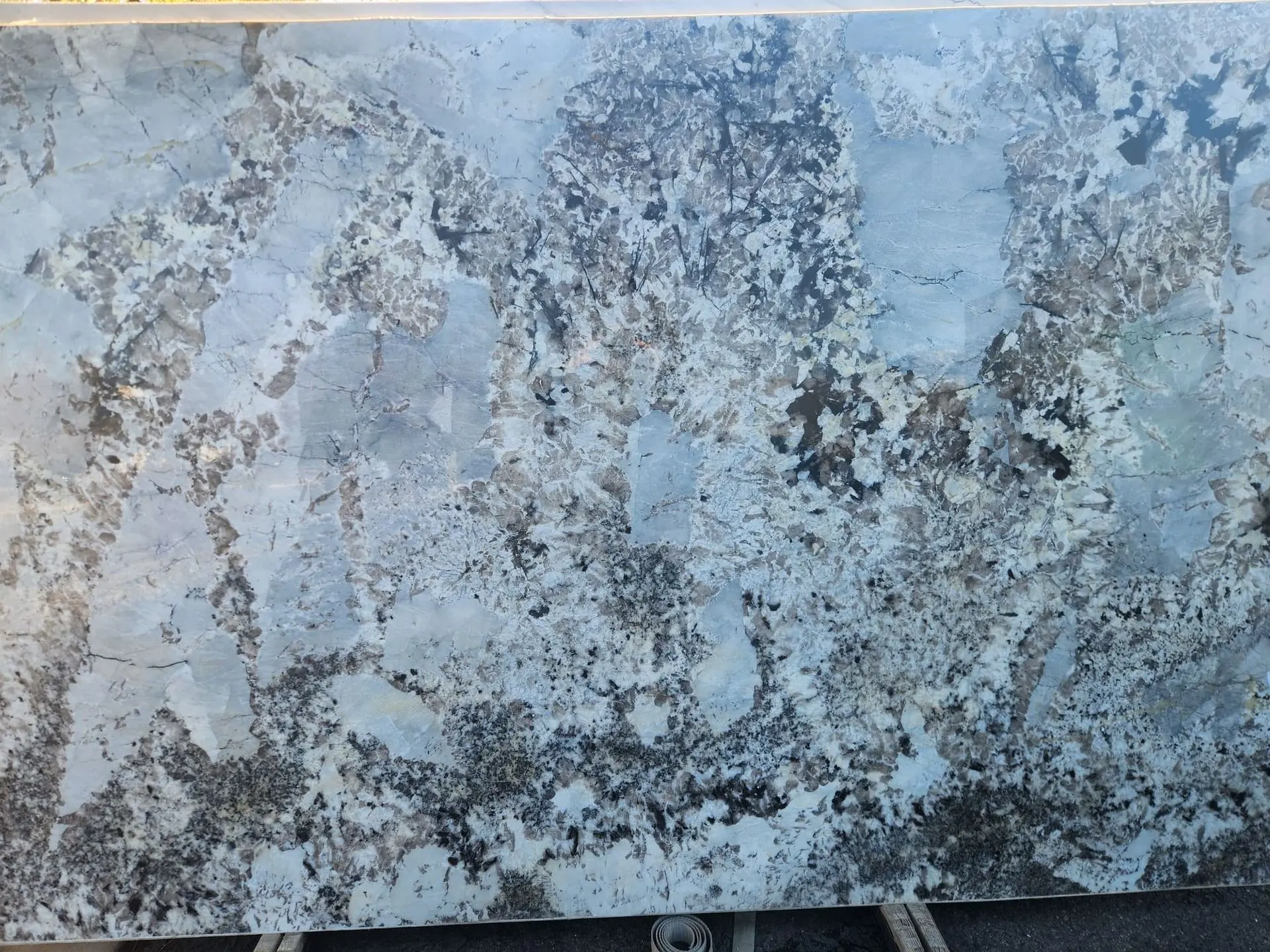 Glacier Alps Nova Tile and Stone Minden