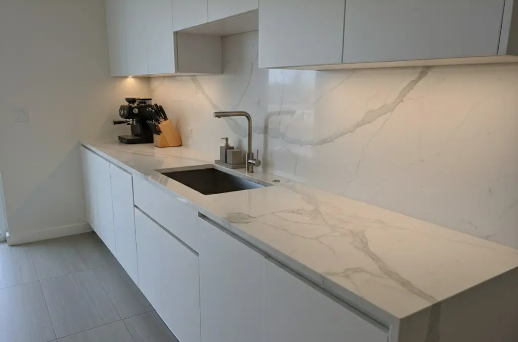 Conceptual rendering of cream honed porcelain kitchen countertop